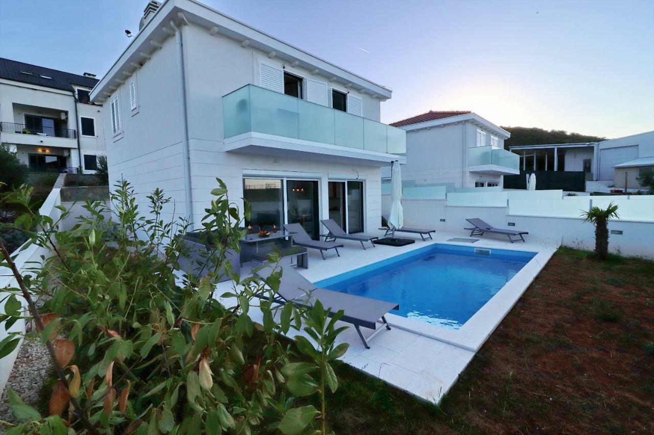 Villa Dalmatinka Drače Eksteriør billede